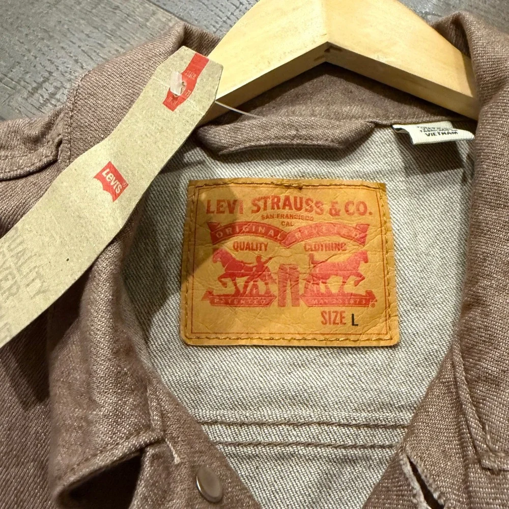 Levi's Men's Large NWT Brown Acid Wash Type 3 Trucker Denim Jacket